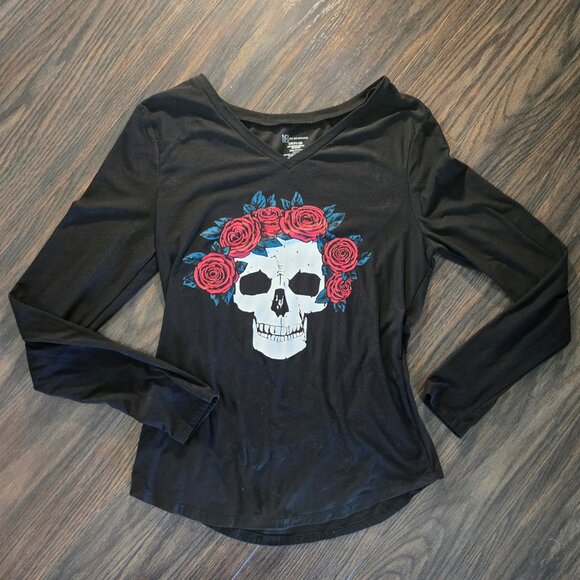 NO BOUNDARIES Black Long-Sleeved TShirt Featuring Skull & Roses SIZE L - Picture 1 of 5